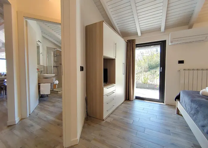 Silence Mit Panorama Balkon *